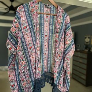 Women’s Large Sheer Sleeved Shawl, multicolor, navy lace bottom